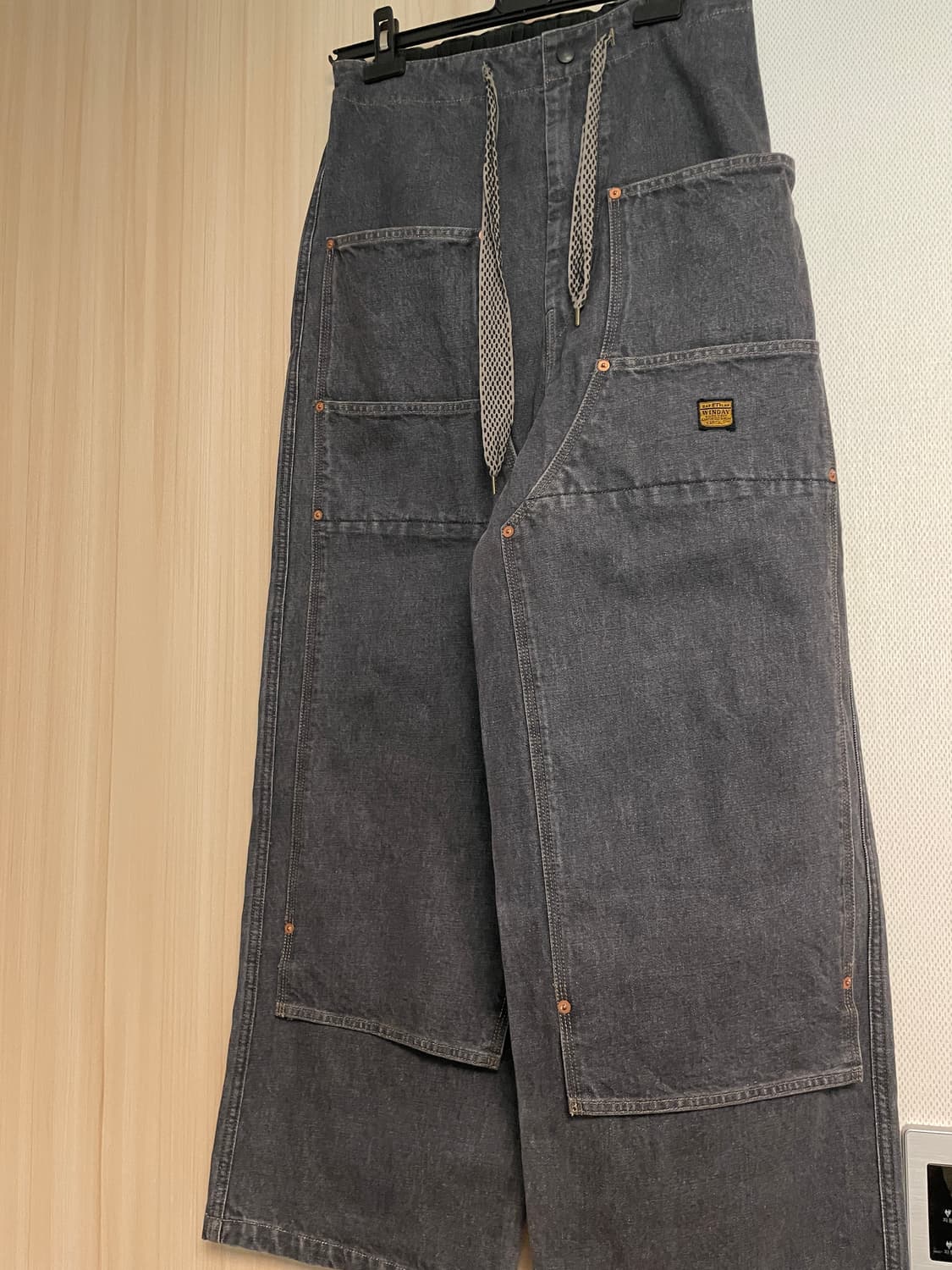 [3] 캐피탈 더블니 이지 팬츠 블랙 키나리 상품이미지1