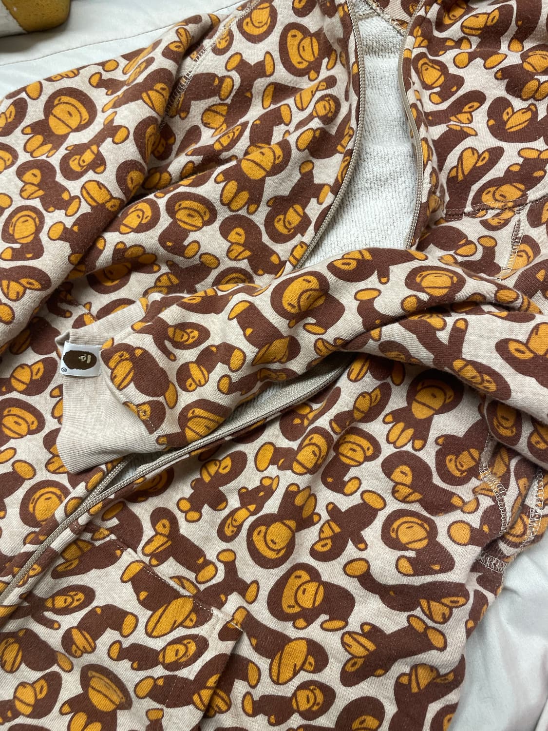 베이프 마일로 후드집업 s 상품이미지2