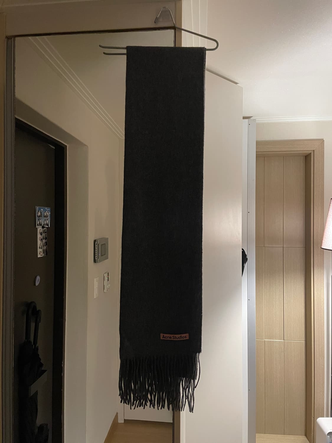 아크네스튜디오 머플러 CA0086 상품이미지5