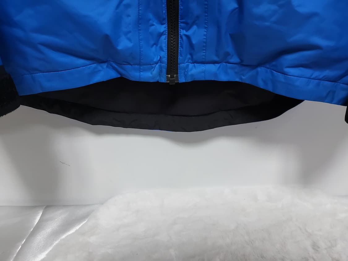 몬츄라 패딩자켓 매장판정품 L사이즈 고어텍스 상품이미지8