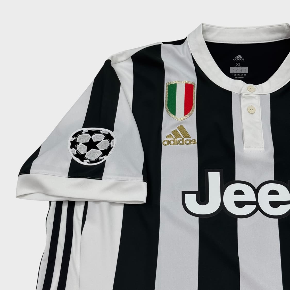 17-18 유벤투스 홈 No.8 클라우디오 마르키시오 상품이미지4