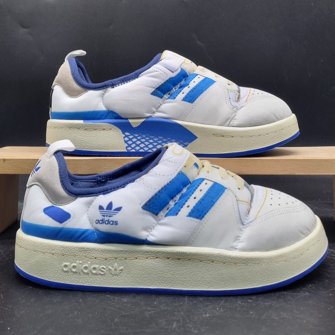 아디다스 포럼블루 패딩슬립온235 상품이미지1