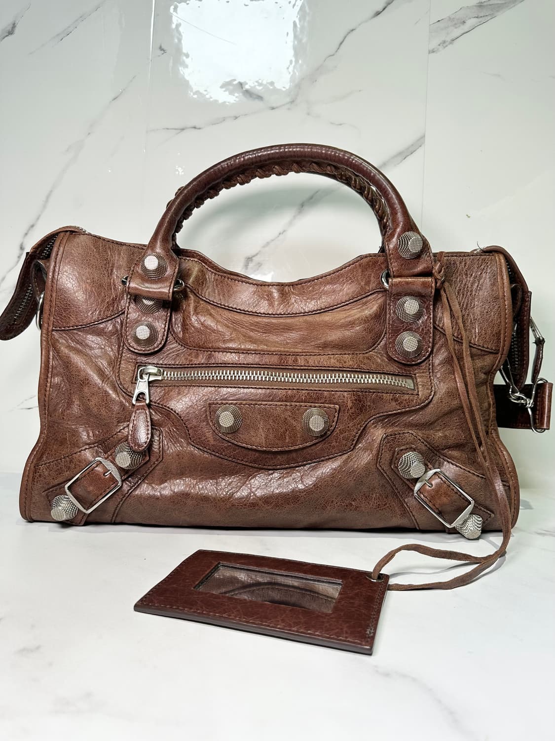 [A급 정품] 발렌시아가 자이언트 시티 모터백 미디움 브라운 상품이미지1