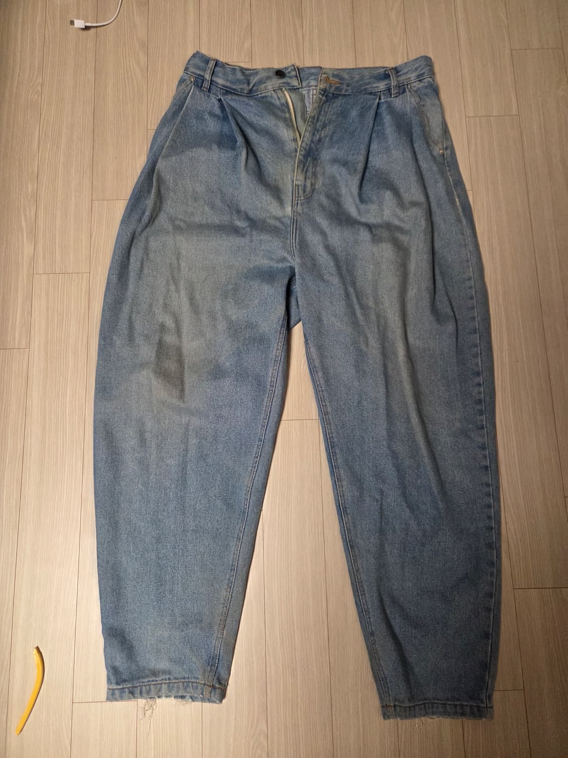 헤드메이너 4플리츠 데님 M사이즈 팝니다. 상품이미지1