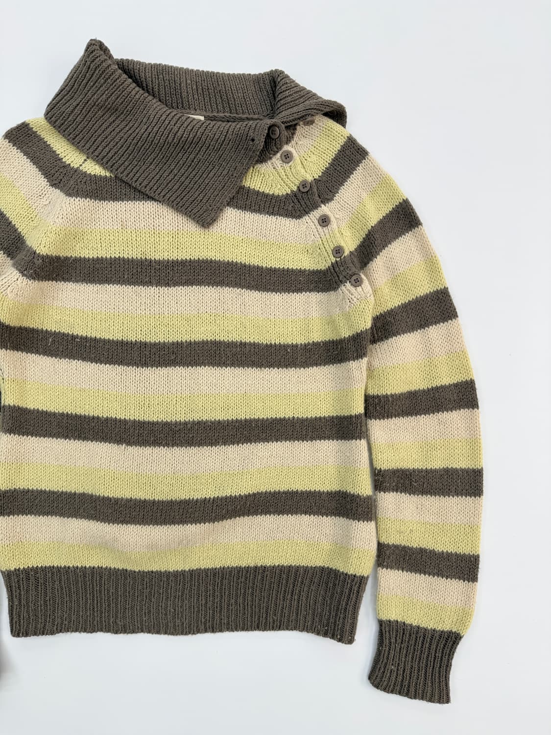 빈티지 스트라이프 사선 단추 하이넥 니트 상품이미지3
