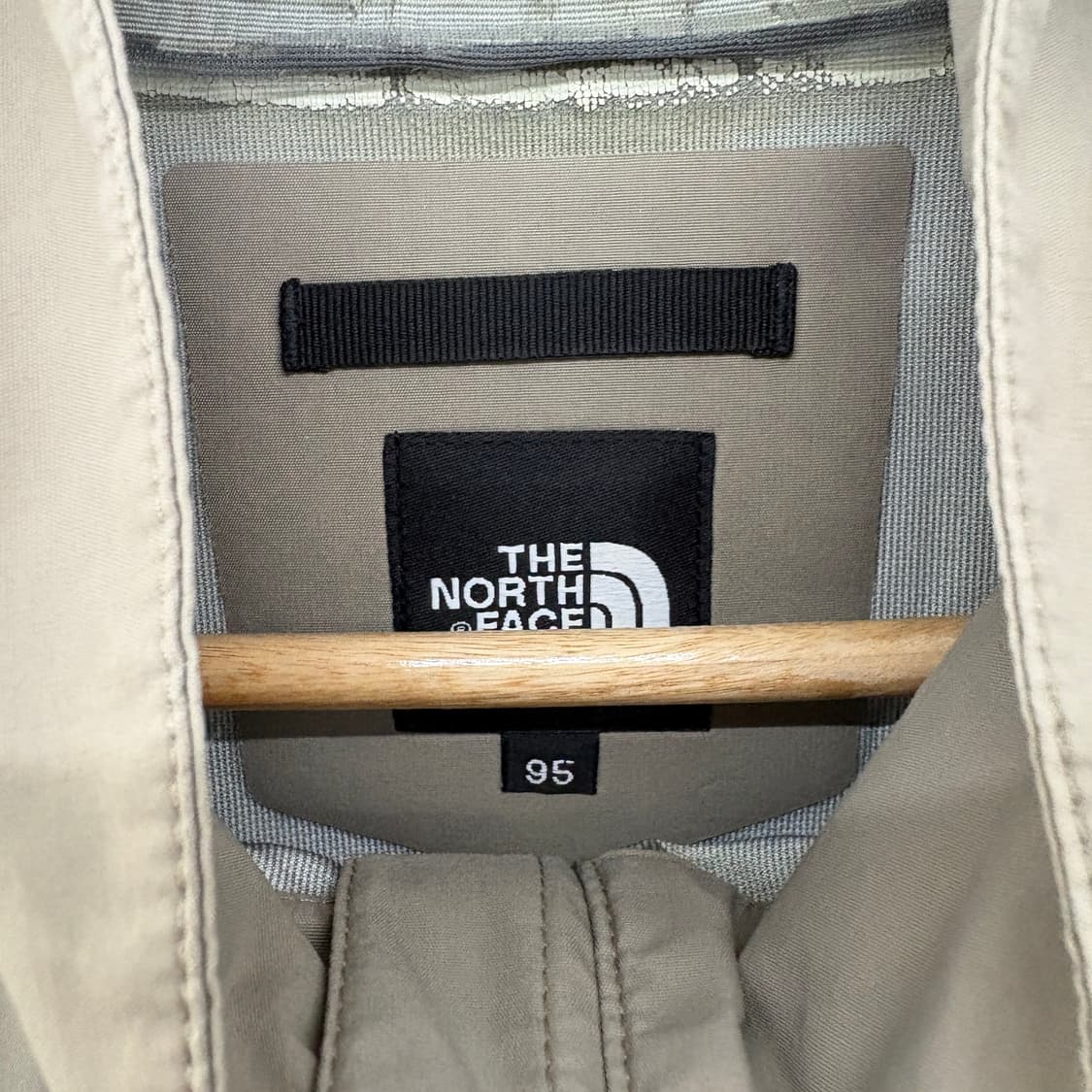 노스페이스 카키색 후드 바람막이 자켓 남성S 상품이미지5