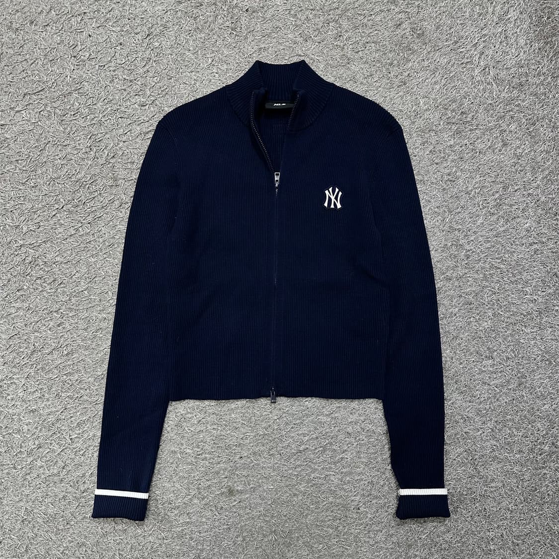 [우먼95] mlb 양키즈 니트집업 상품이미지2