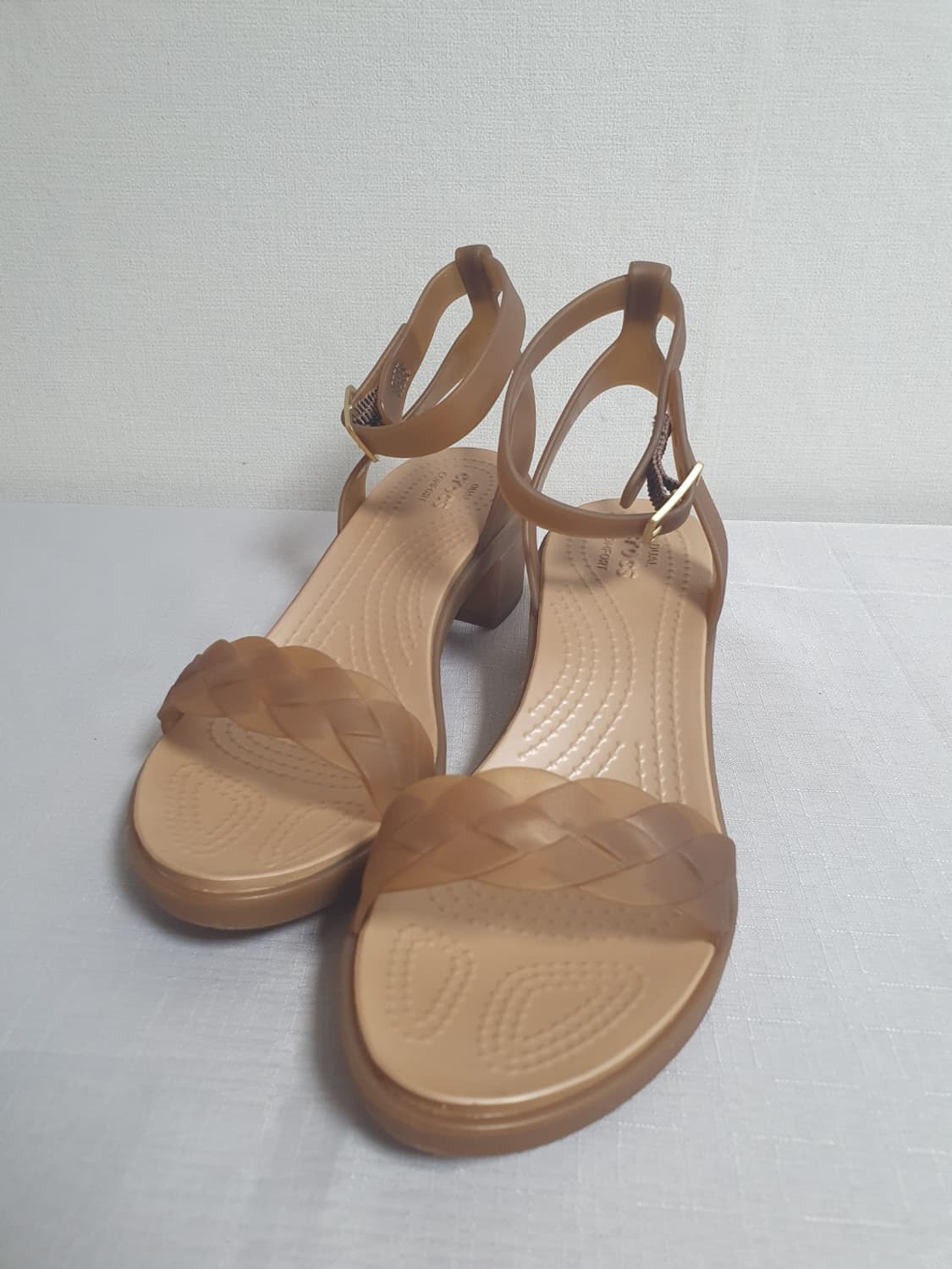 크록스 이자벨라 블록힐 샌들 브론즈 240mm 상품이미지8