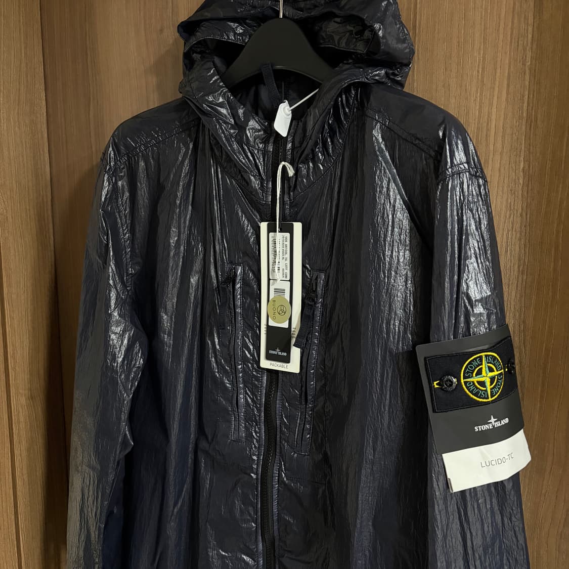 새상품(XL)스톤아일랜드 루시도 바람막이 패커블 자켓 네이비 상품이미지1