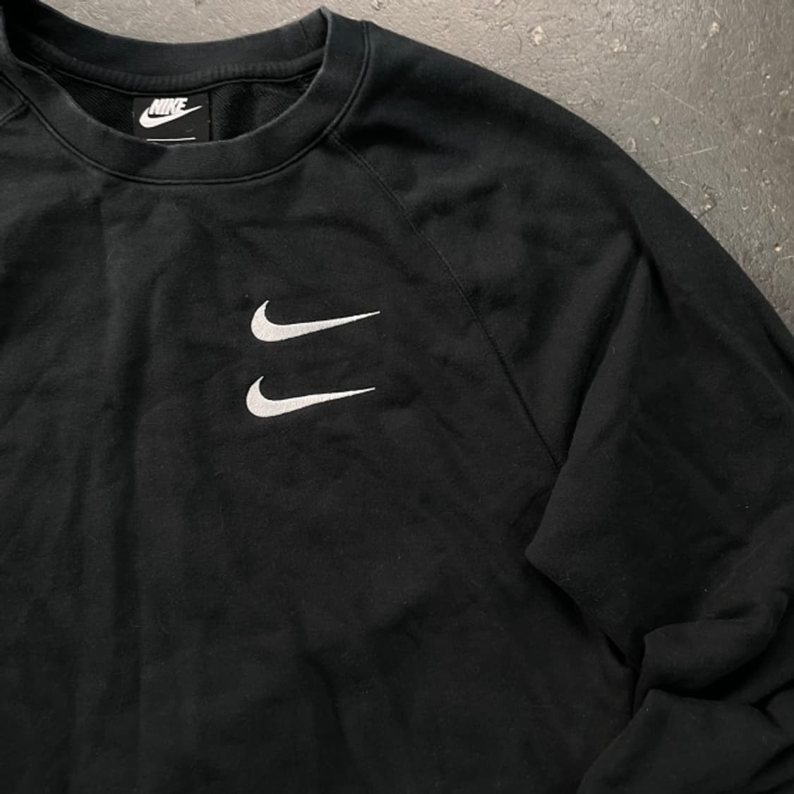 100 나이키 더블스우시 맨투맨  상품이미지2