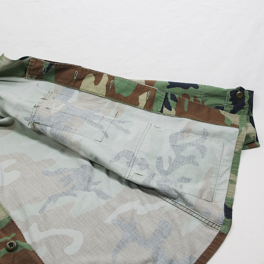 (착용컷) U.S.ARMY B.D.U. 립스탑 카모 퍼티그 자켓 M 상품이미지8