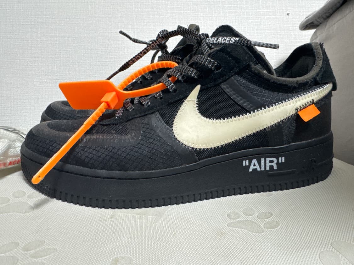 오프화이트 에어포스 260 상품이미지1