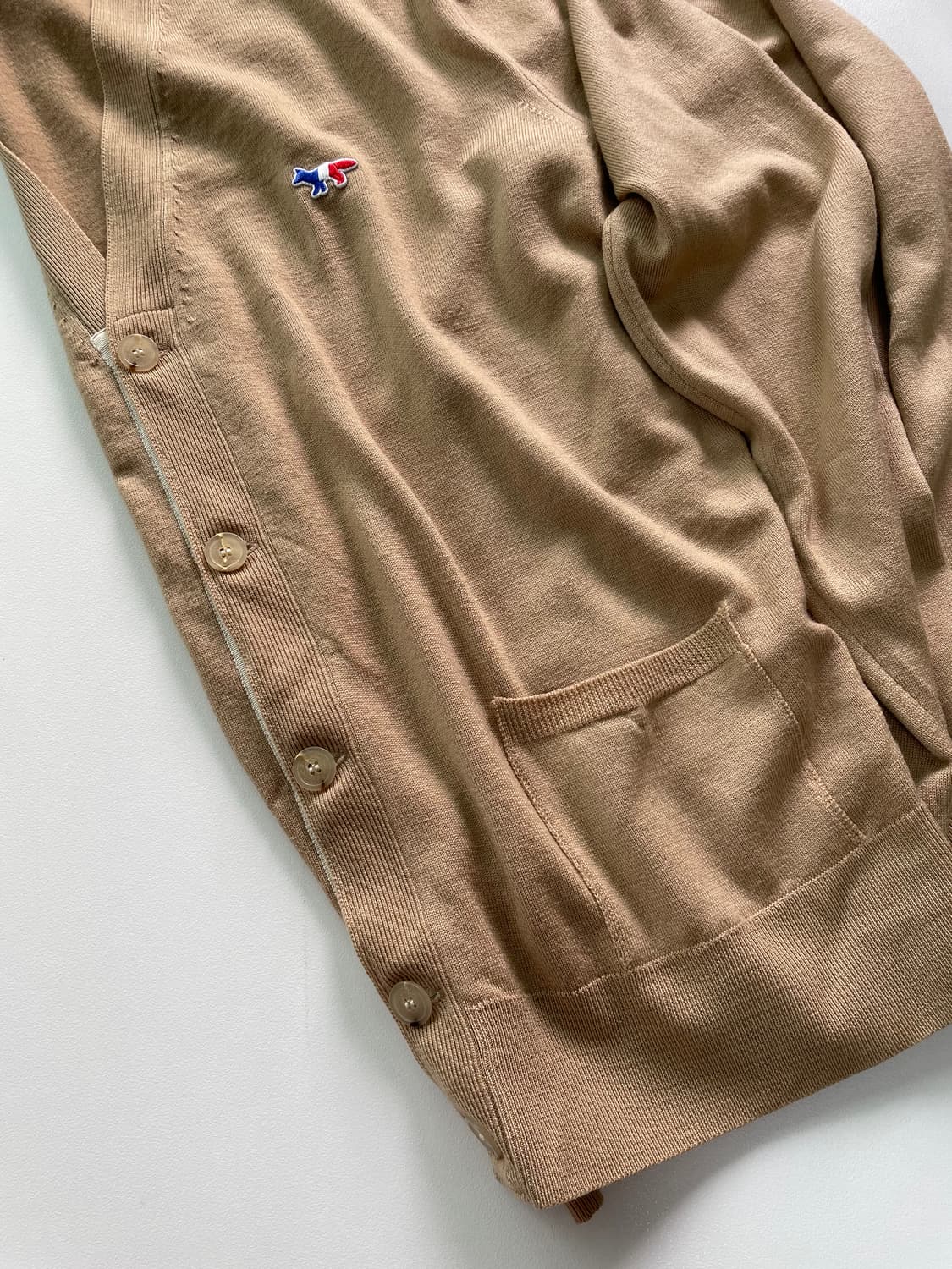 [XL] 메종 키츠네 트리컬러 폭스 메리노 울 가디건 상품이미지4