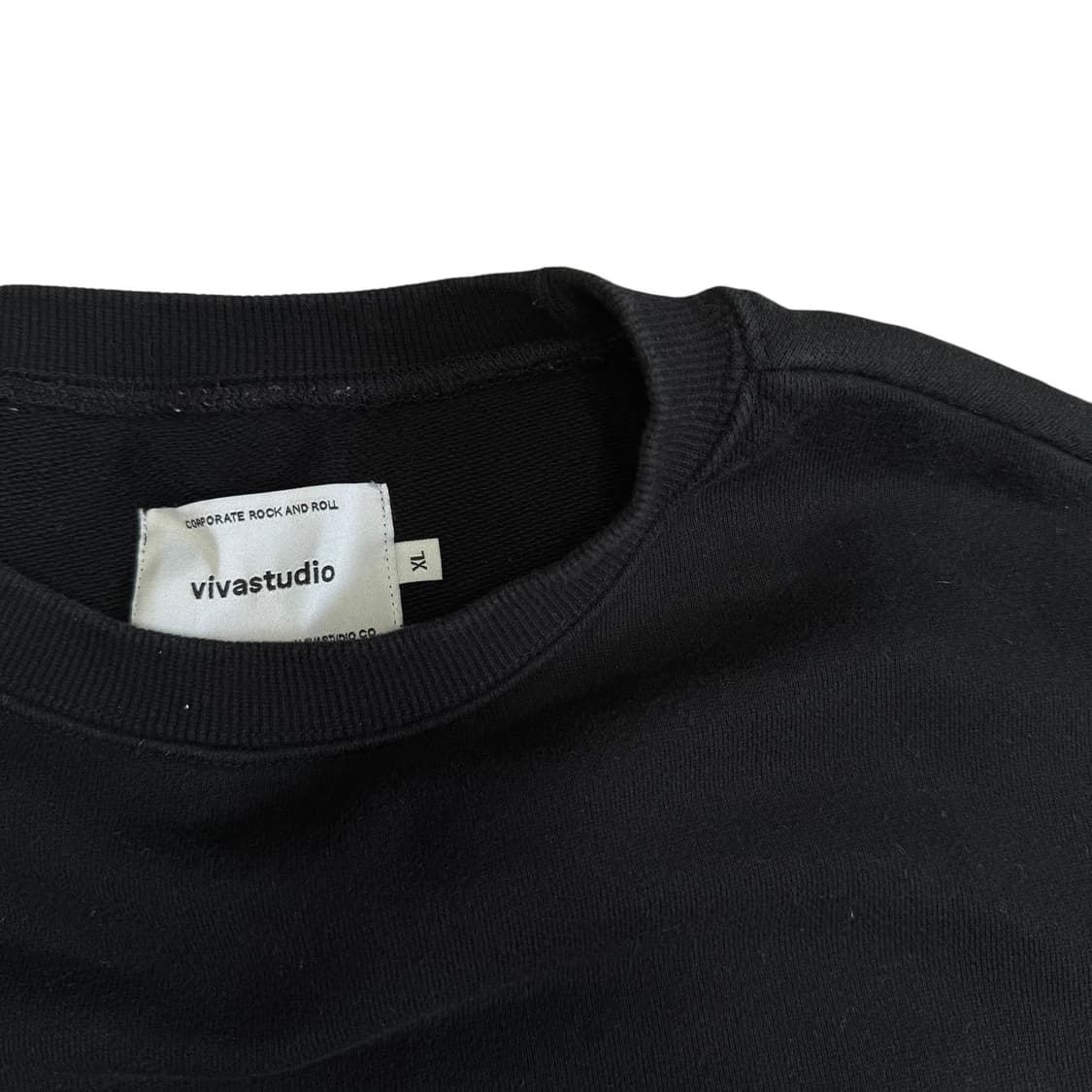 비바스튜디오 맨투맨 상품이미지2