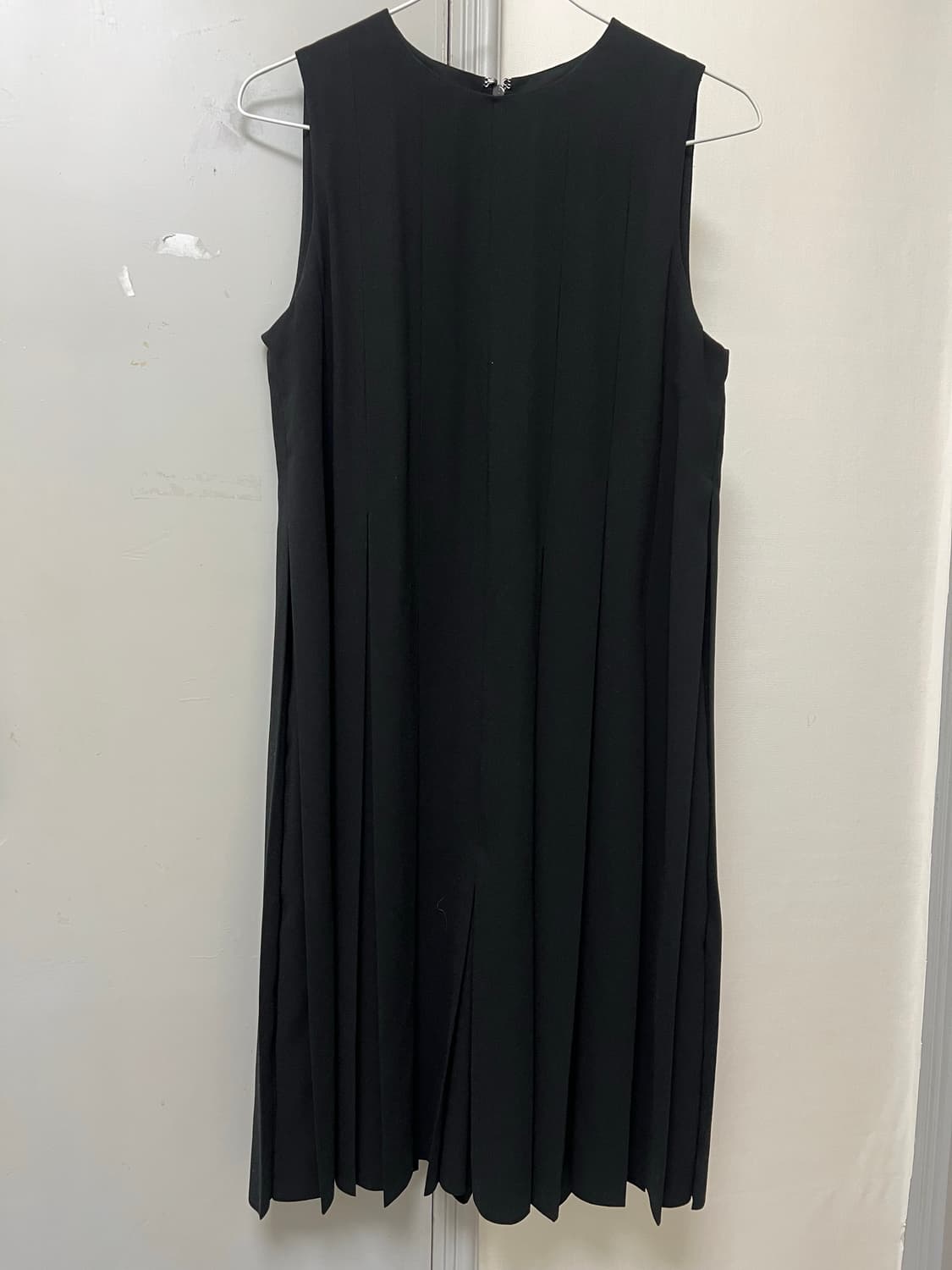 코스 플리티드 점프수트 상품이미지1