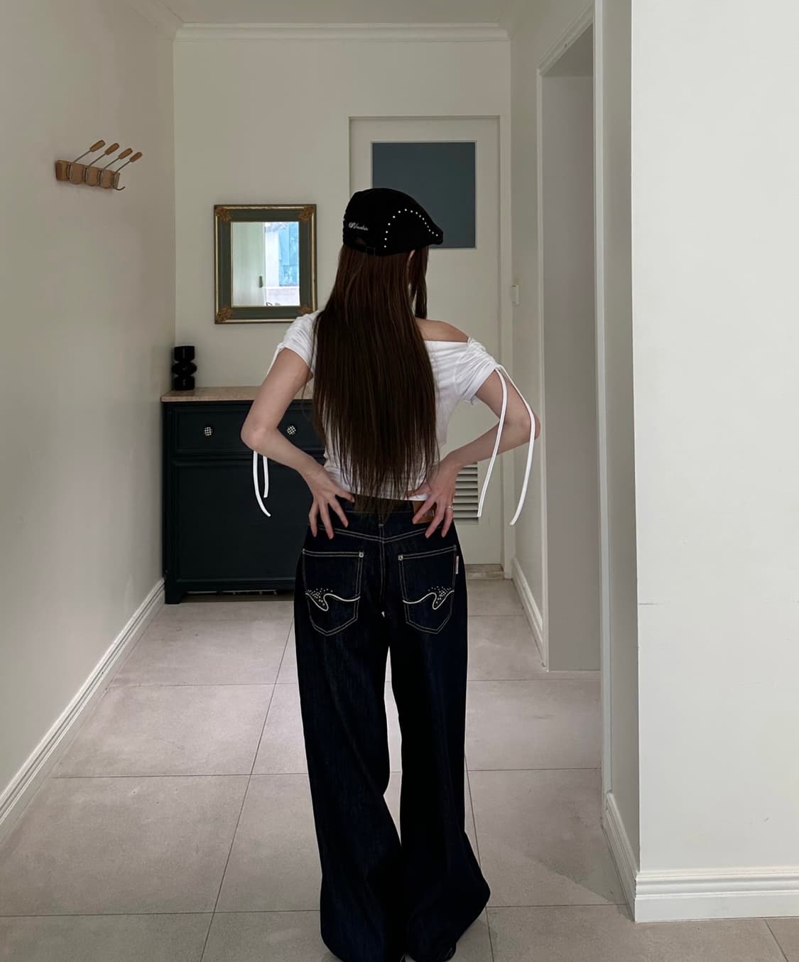 [유일매물] 코코 플라워 와이드 핏 로우 데님 상품이미지4