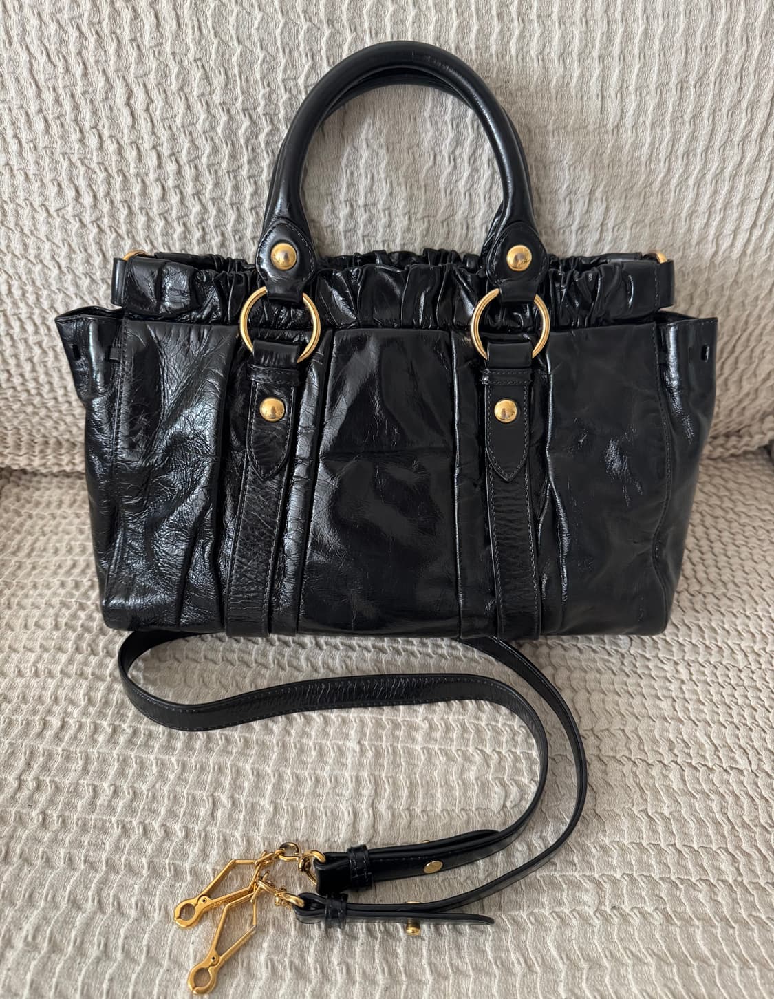 미우미우 비텔로 럭스 사첼백 토트백 숄더크로스백 상품이미지2