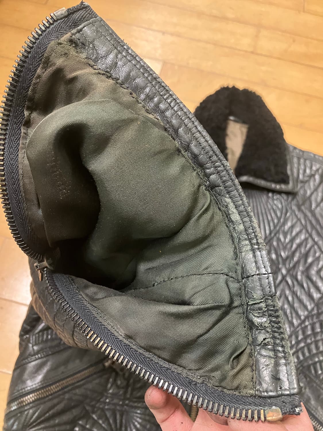 Gianni versace 베르사체 아티저널 아르데코 퀄티드 봄버 자켓 상품이미지3