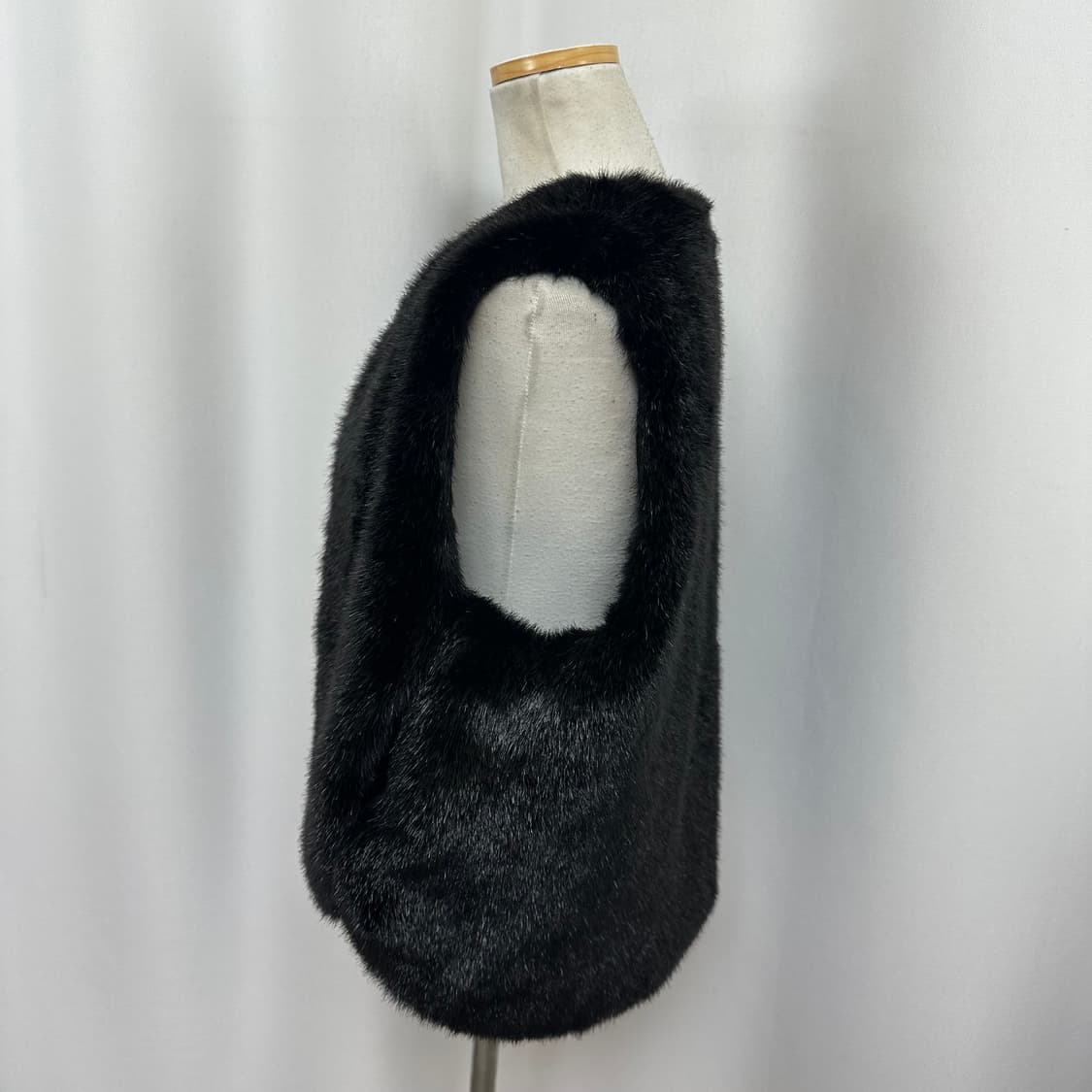   러브패리스 여자 퍼조끼 검정 FREE 상품이미지5