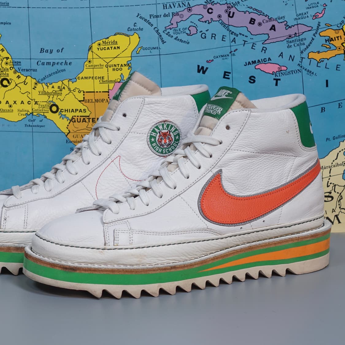 나이키 기묘한 이야기 커스텀 아웃솔 스니커즈 상품이미지1