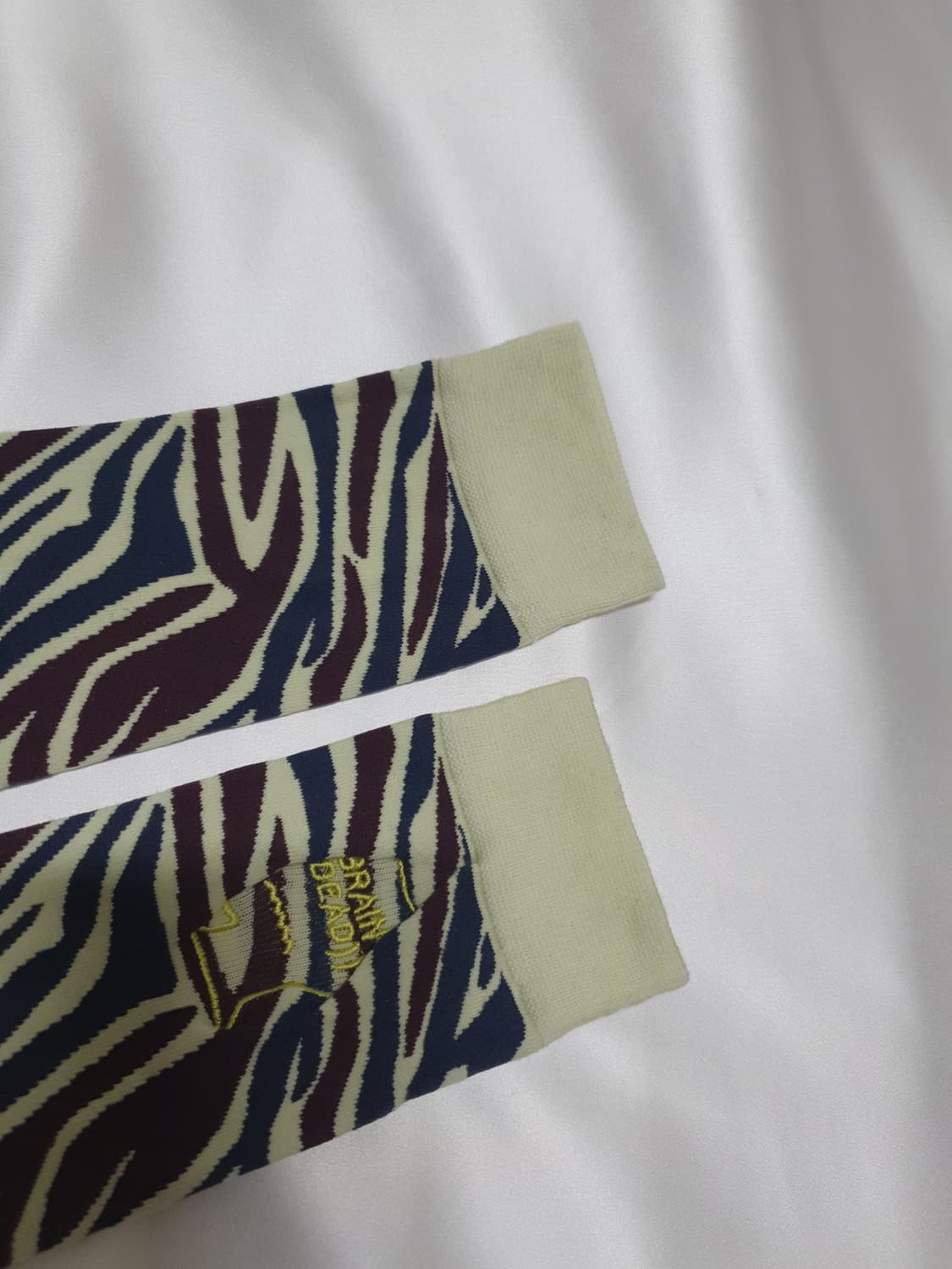 그린 와인 네이비 지브라 얼룩말 브레인 데드 로고헤드 드레스 삭스 양말 상품이미지4