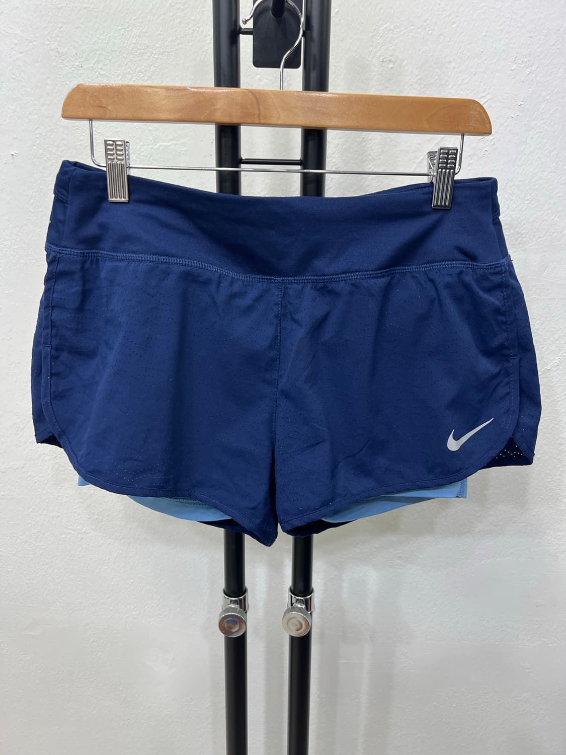 정품) 나이키 드라이핏 여성 레깅스 반바지 L 상품이미지1