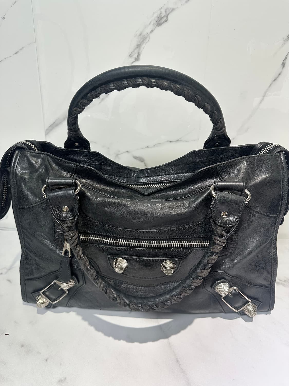 [A 정품] 발렌시아가 자이언트 시티 모터백 미디움 블랙 상품이미지6