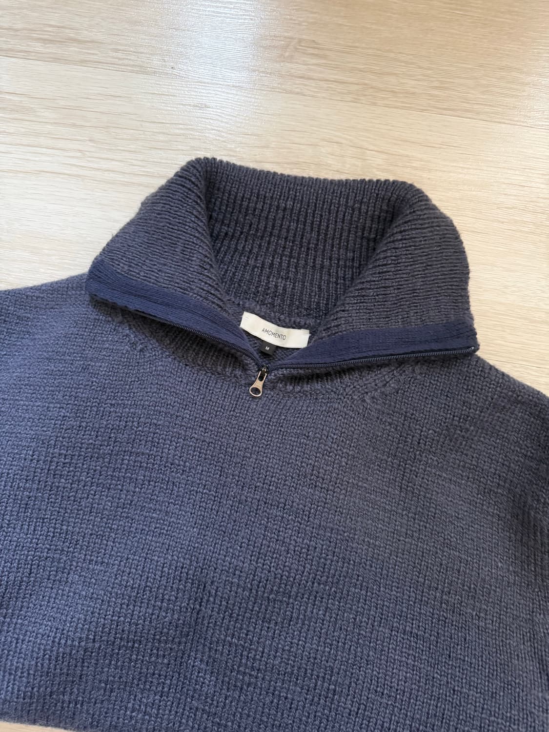 아모멘토 하프 집업 니트 네이비 M 상품이미지3