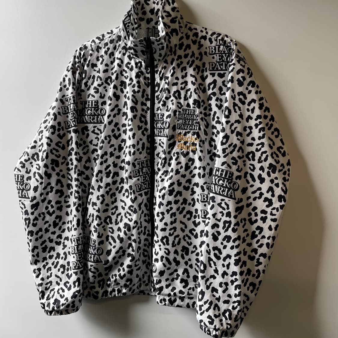 와코마리아 x 블랙아이패치 트랙자켓 상품이미지4