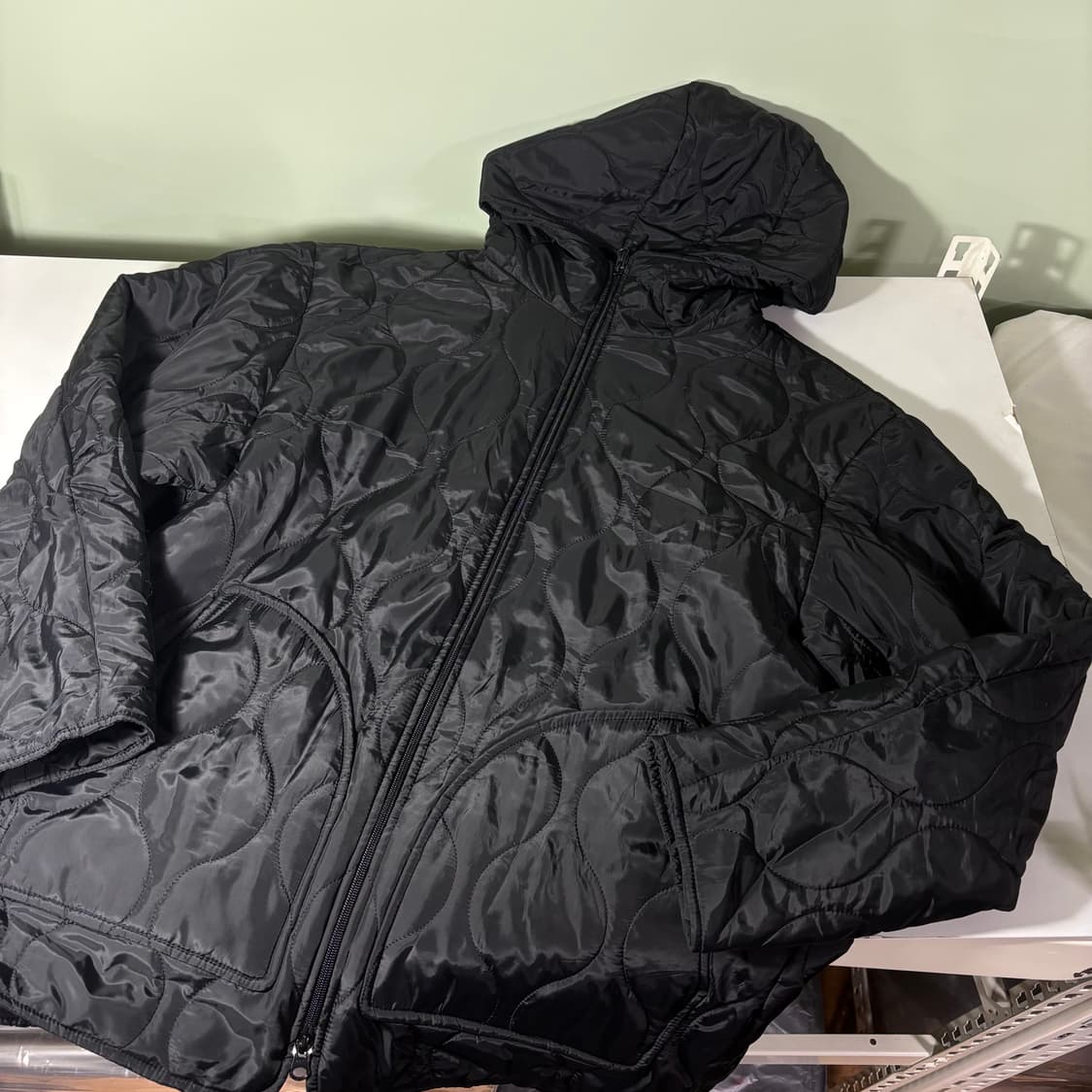 L 코드그라피 블랙 깔깔이 후드 퀼팅자켓 상품이미지2