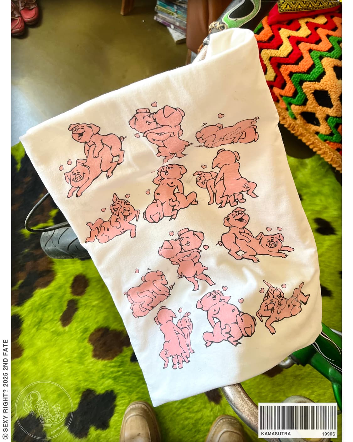 1990s Kamasutra Pig Sex Position T-Shirt 상품이미지1