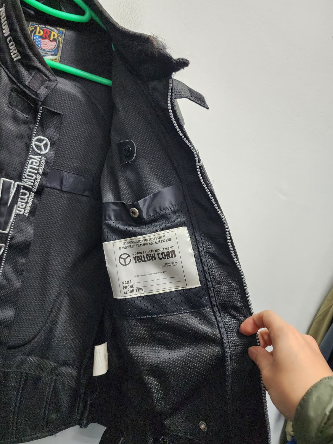 옐로우콘 보호구완비 BRP 블랙 레이싱 자켓 상품이미지8