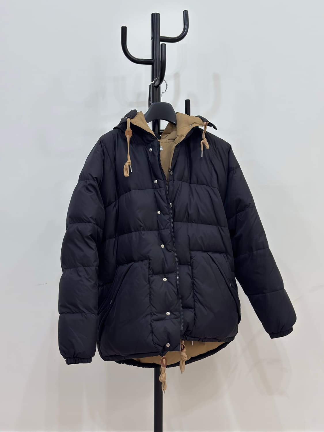 (무료배송) 비헤비어 시에라 덕 다운 파카 블랙 2사이즈 판매합니다! 상품이미지2