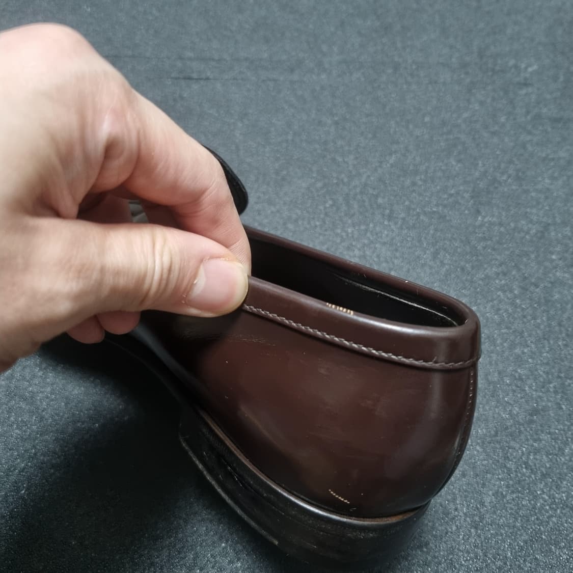 프라다 스퀘어토 로퍼 브라운 상품이미지6