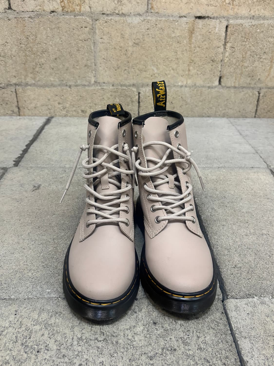 닥터마틴 자바라 부츠 상품이미지1