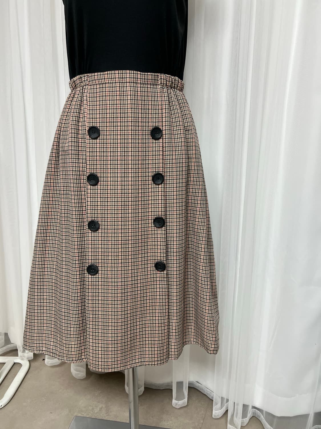 블랙나시 더블버튼 체크패턴 원피스 상품이미지4