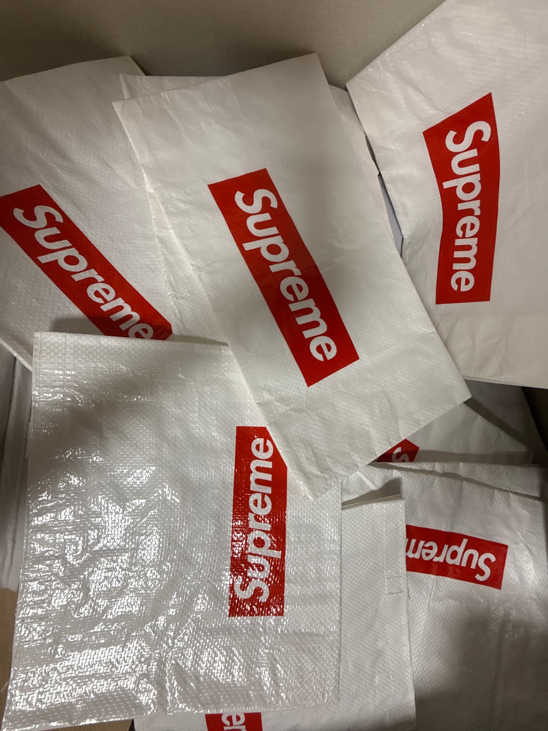 슈프림 스티커, 프리기프트 ,쇼핑백  (정품,종류 진짜 완전 많음) 상품이미지7