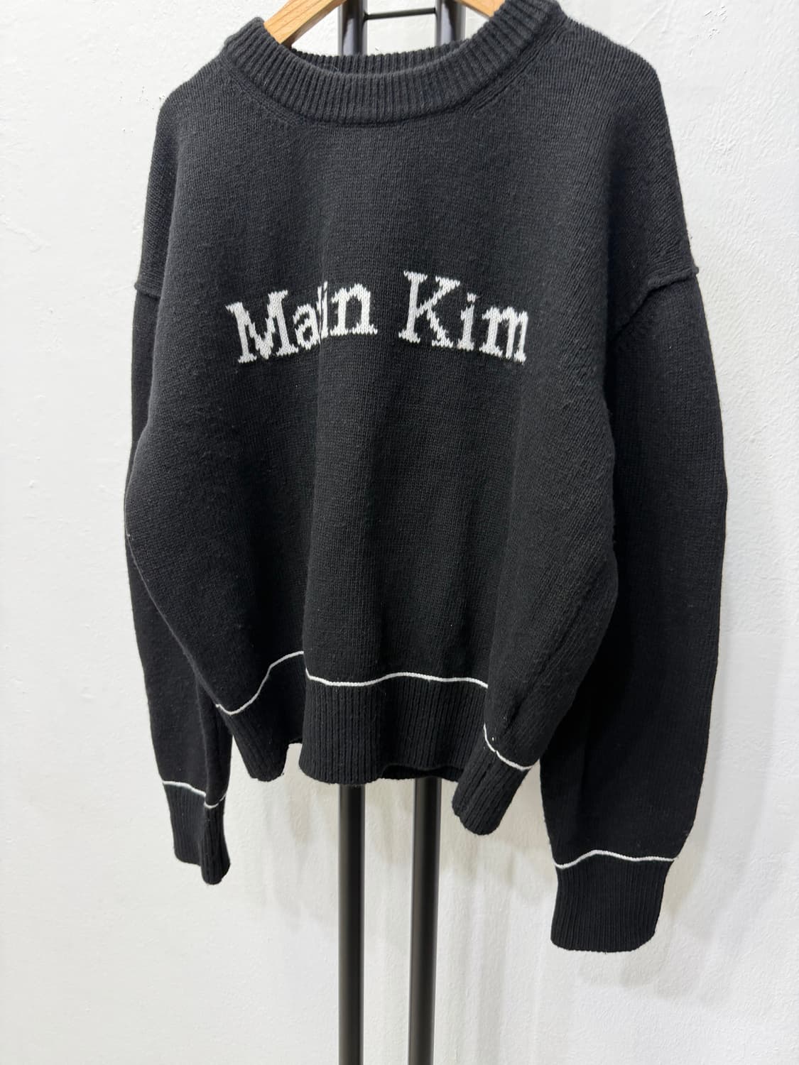 정품) 마뗑킴 25ss 블랙 오버핏 니트 스웨터 S 상품이미지3