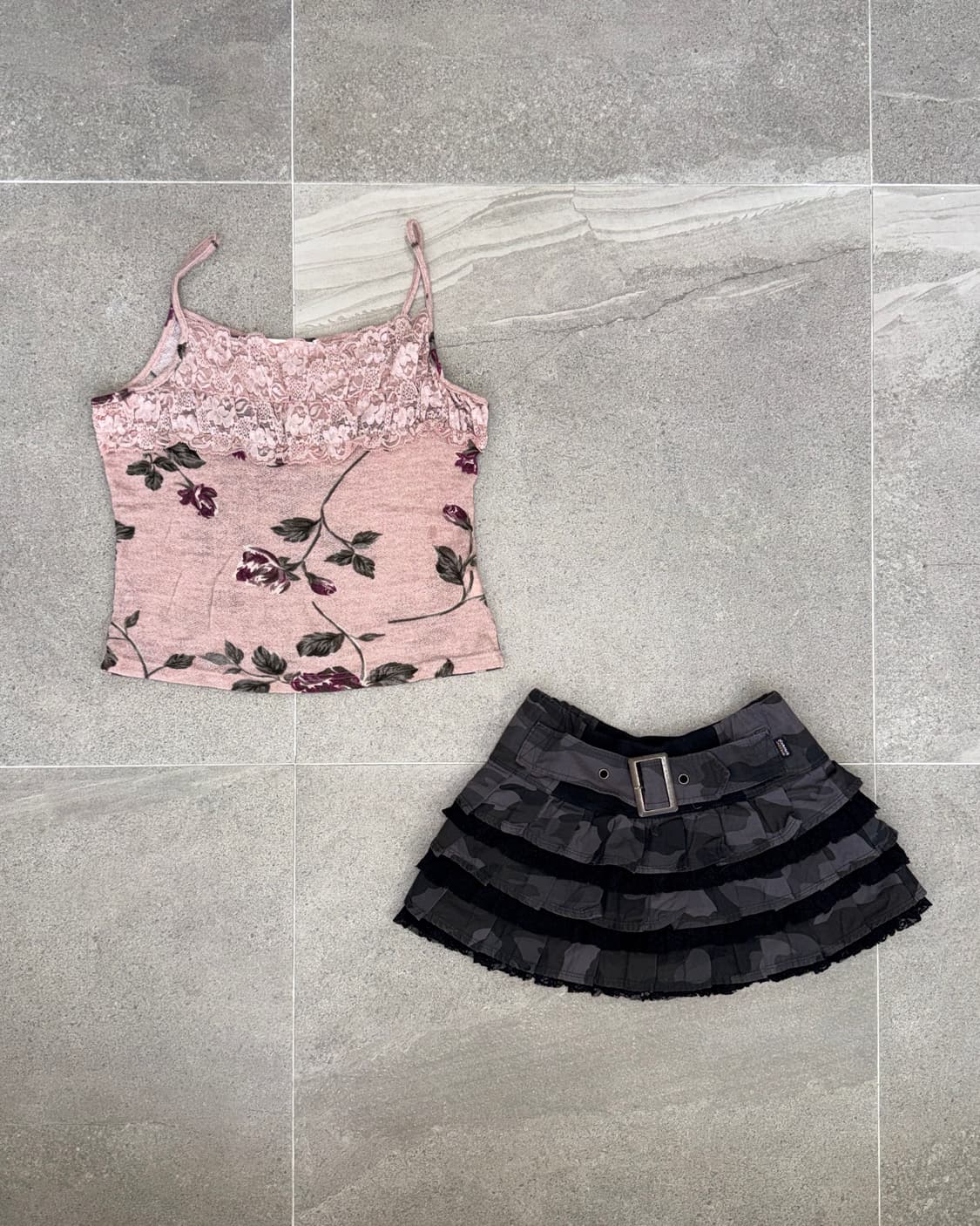 Indi pink rose lace sleeveless 상품이미지1
