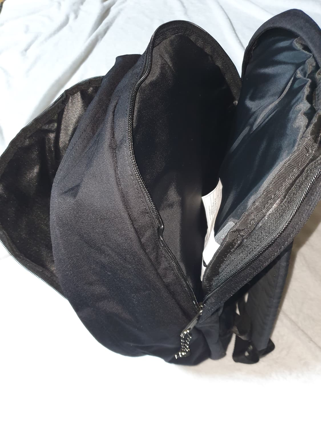 이스트팩 백팩.노트북수납가능 EASTPAK.BK 상품이미지7