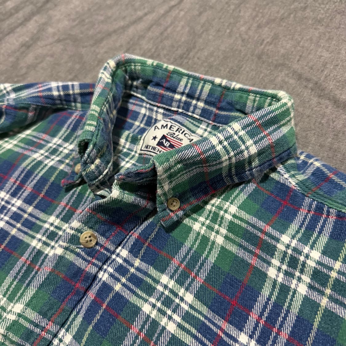 Authentic Denim Long Sleeve Buttondown 상품이미지3