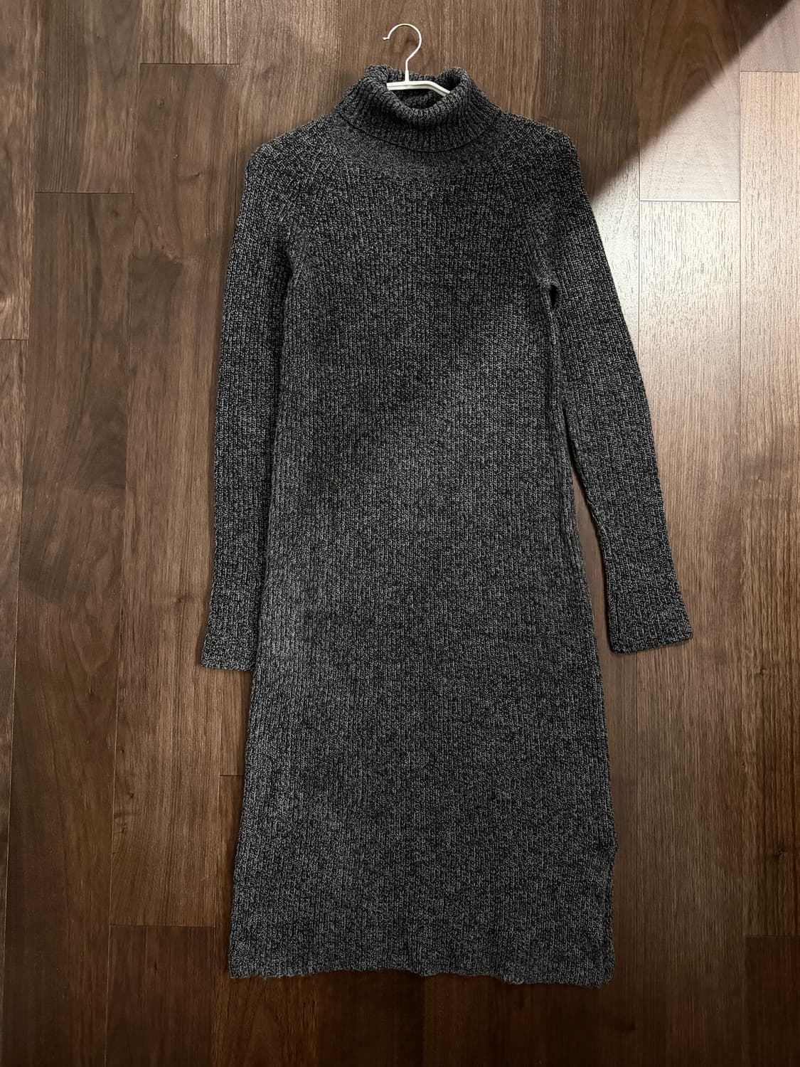 띠어리럭스 롱 울 터틀넥 원피스 상품이미지1