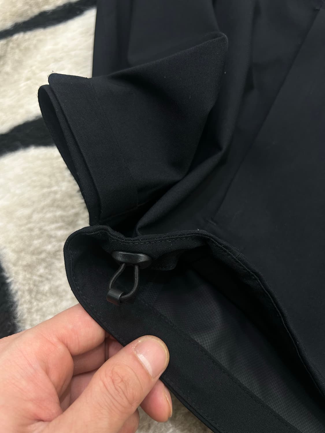 [L]유니클로 블록 방수 후드 바람막이 자켓/블랙 상품이미지4