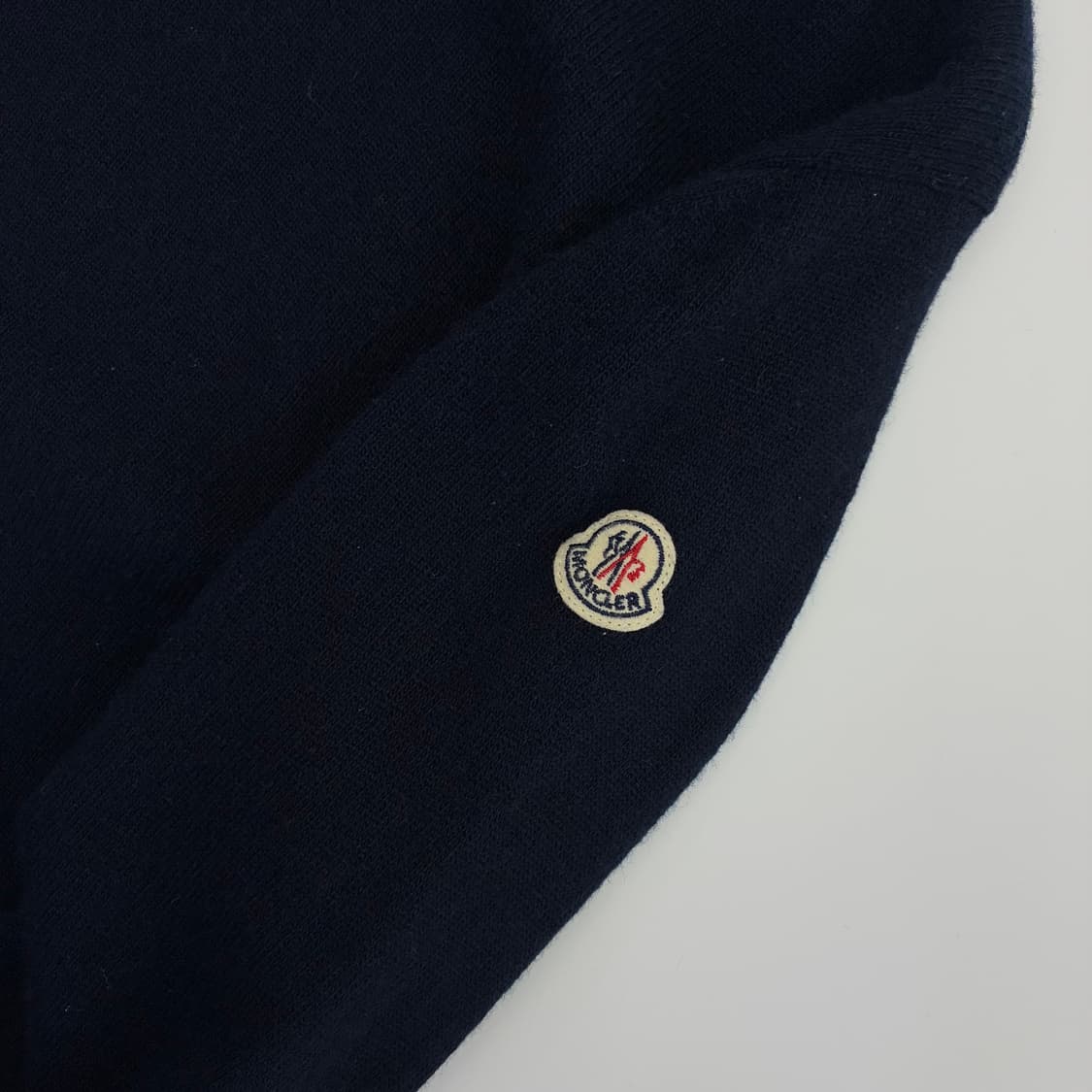 Moncler 몽클레어 암패치 울 라운드 니트 상품이미지3