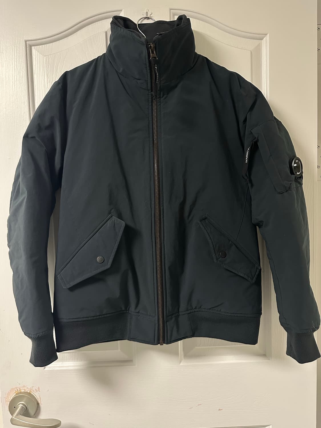 CP컴퍼니 덕다운 봄버 자켓 상품이미지1