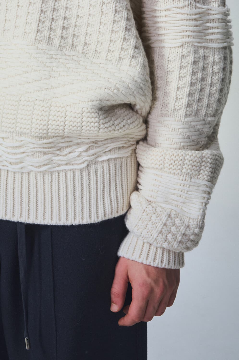 시스템옴므 2025 파리 컬렉션 오버사이즈 스웨터 상품이미지3