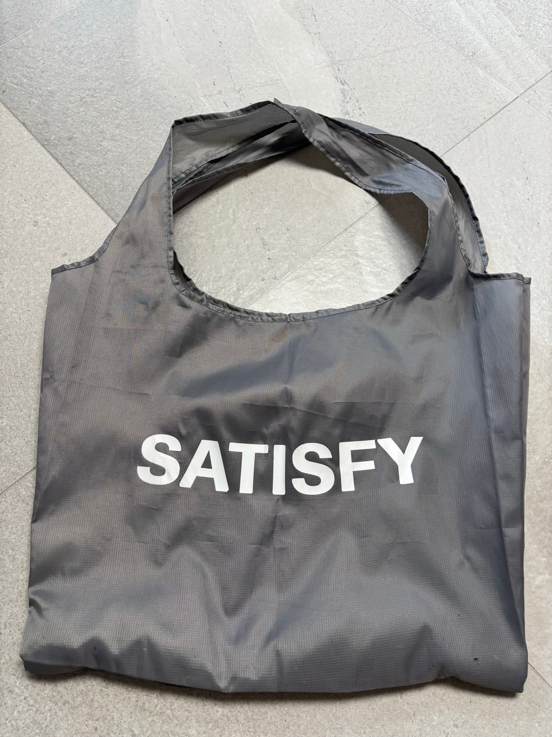 Satisfy running paf 새티스파이 토트백 상품이미지3