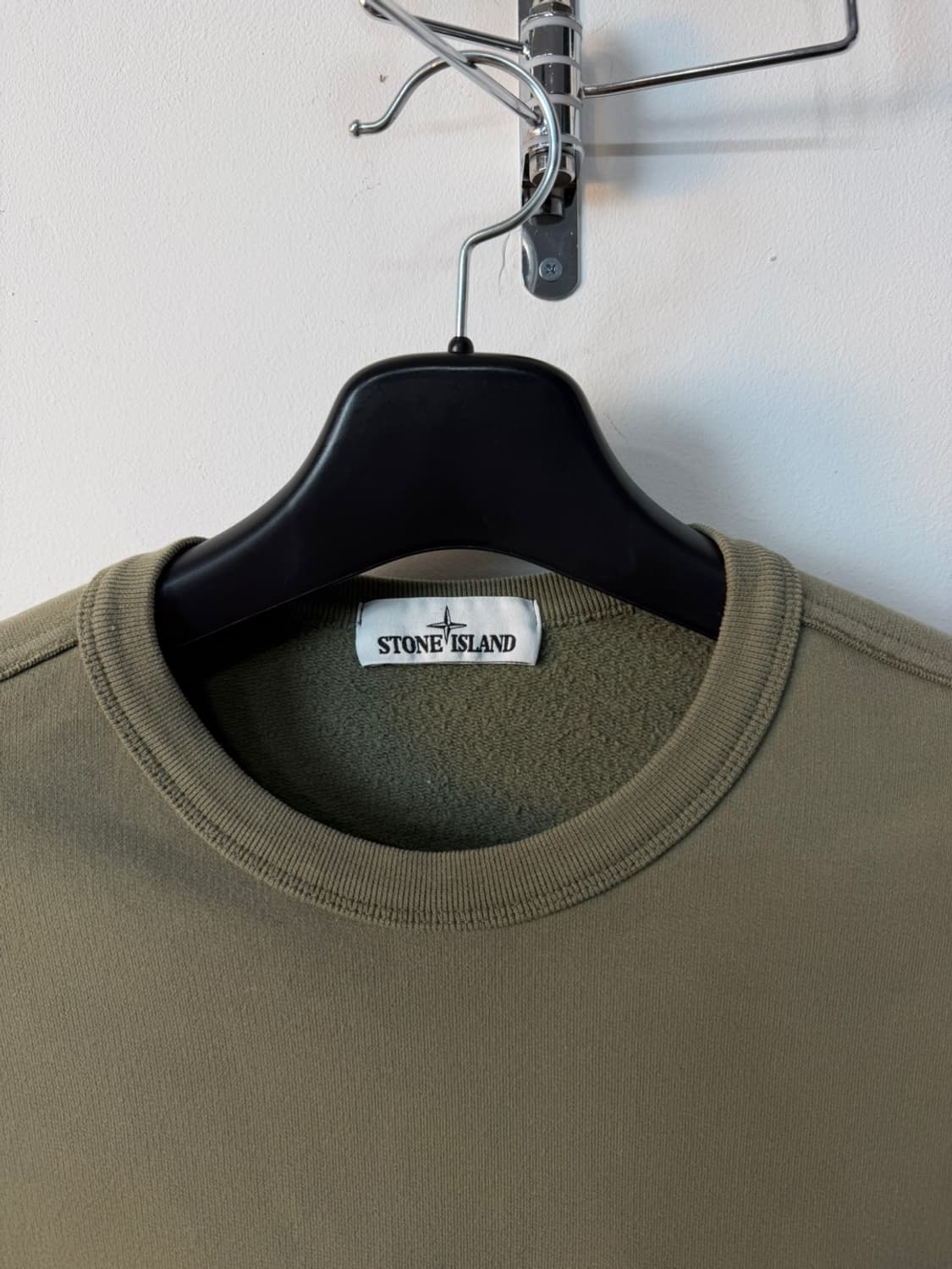 스톤 아일랜드 원포켓 와펜 맨투맨 상품이미지5