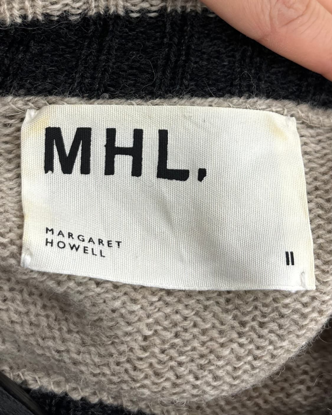 엠에이치엘 베이지 크루넥 울 니트 상품이미지7