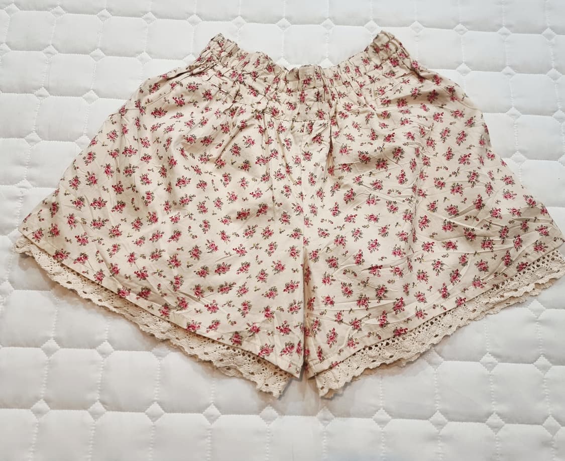 크림로즈 플라워 큐롯팬츠 / 레이스 라인 치마바지 상품이미지1